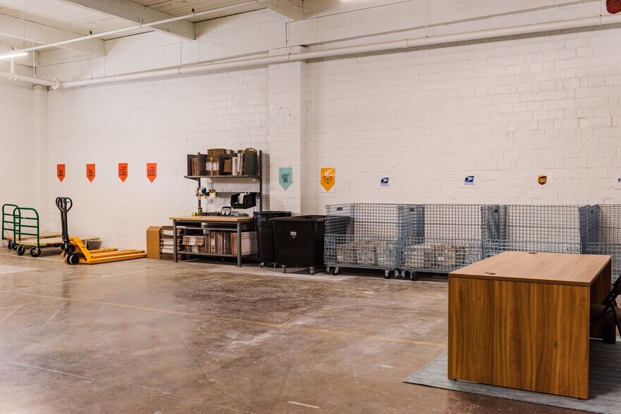 More Photos Of 4786-4790 1st Ave S, Seattle Warehouse For Lease