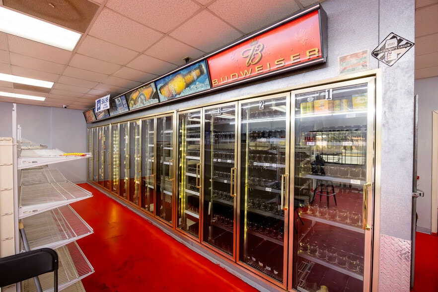 More Photos Of 910 Prospect St, High Point Convenience Store For Lease