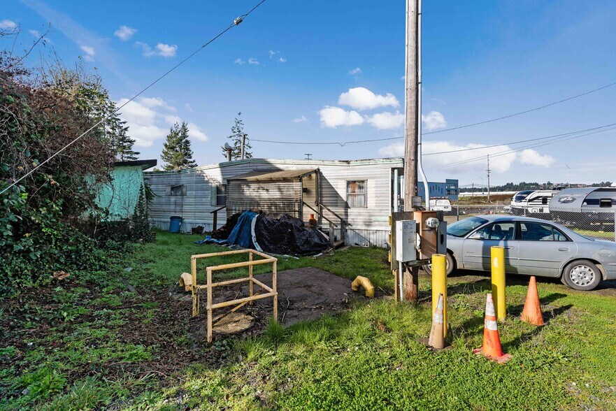 More Photos Of 93531 Coal Bank Ln, Coos Bay Manufactured Housing Mobile Home Park For Sale