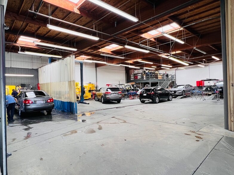 More Photos Of ,  Unknown For Sale