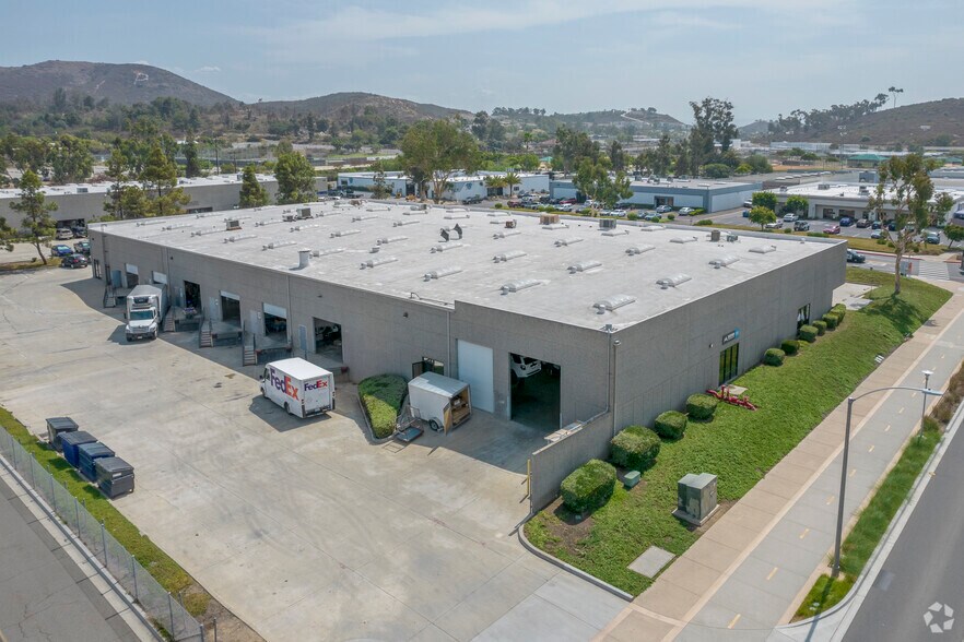 More Photos Of 220 Bingham Dr, San Marcos Warehouse For Lease