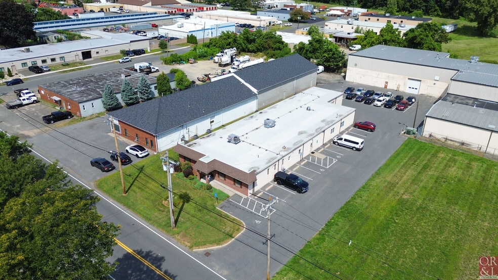 More Photos Of 115 Wayside Ave, West Springfield Warehouse For Sale