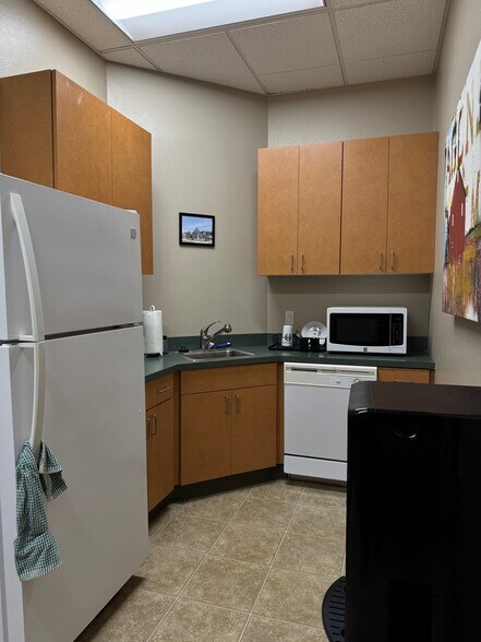 More Photos Of 5256 S Mission Rd, Bonsall Storefront Retail Office For Lease