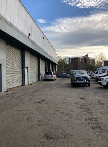 More Photos Of 141 Andros Ave, Staten Island Warehouse For Sale