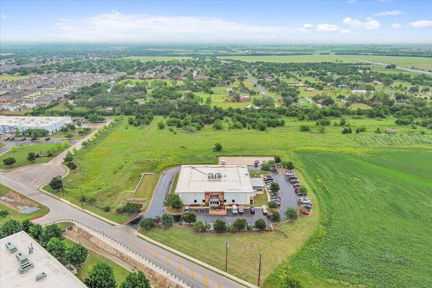 More Photos Of 3527 Snead, Georgetown Office For Sale