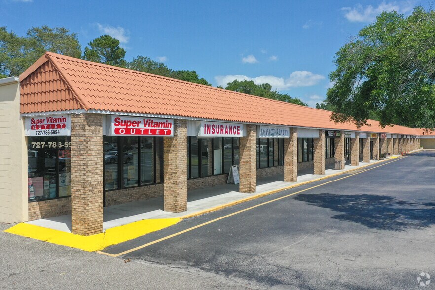 More Photos Of 32752-32888 US Highway 19 N, Palm Harbor General Retail For Lease