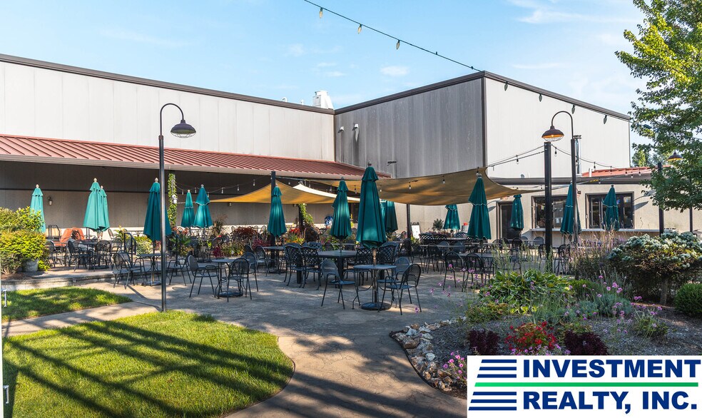 More Photos Of 551 State Route B, Saint James Restaurant For Sale
