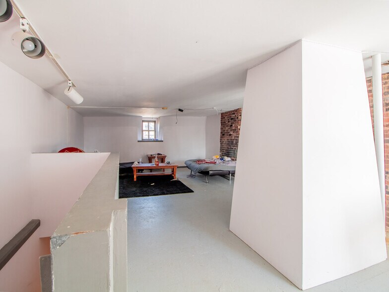 More Photos Of 1911 S 11th St, Saint Louis Apartments For Sale