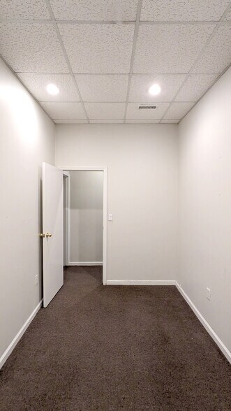 More Photos Of 5555 Main St, Williamsville Office For Lease