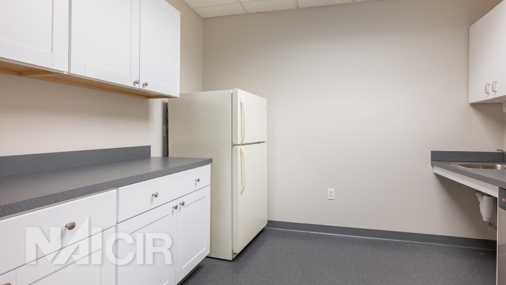 More Photos Of 4807 Jonestown Rd, Harrisburg Office Residential For Lease