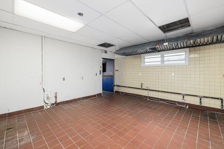 More Photos Of 84-86 Kilvert St, Warwick Restaurant For Sale
