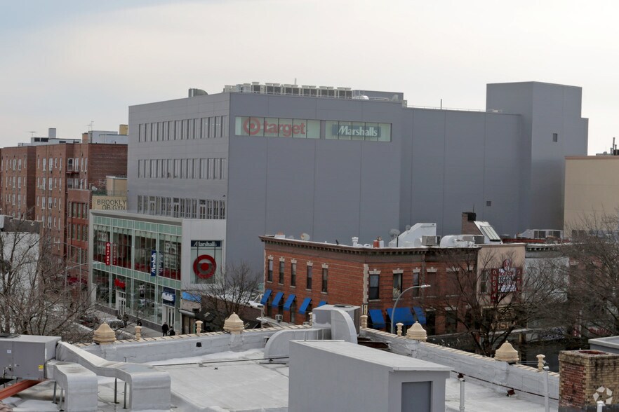 More Photos Of 1712 E 14th St, Brooklyn Office For Lease