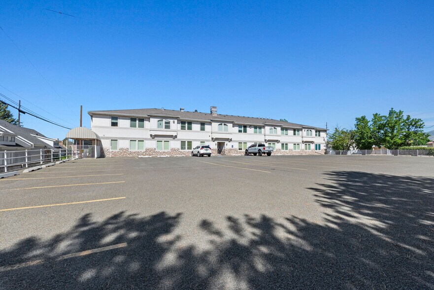 More Photos Of 3204-3210 N Canyon Rd, Provo Office For Sale