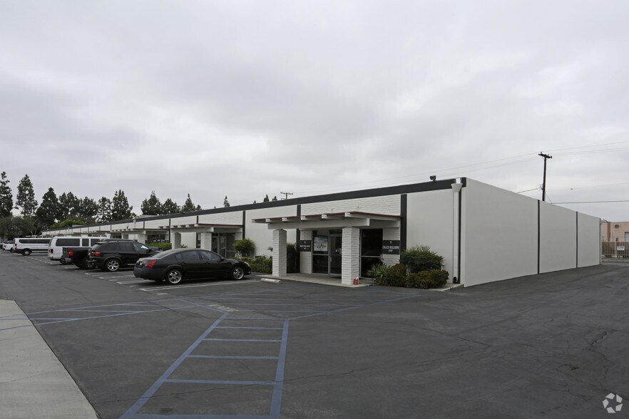 More Photos Of 13321 Alondra Blvd, Santa Fe Springs Warehouse For Lease