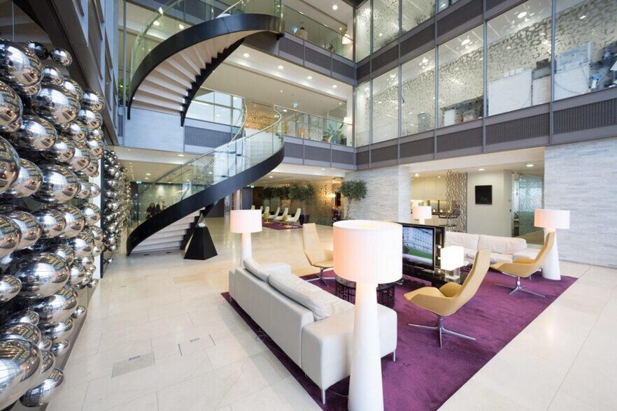 More Photos Of 110 Bishopsgate, London Coworking Space