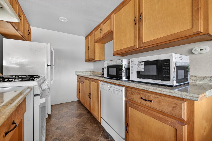 More Photos Of 25433 South Ave, Corning Manufactured Housing Mobile Home Park For Sale