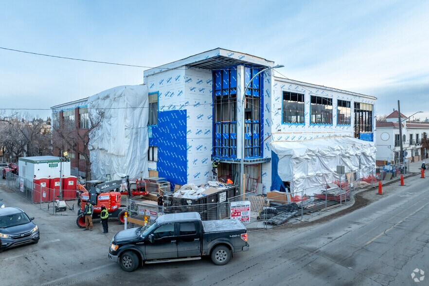 More Photos Of 906 1 Av NE, Calgary General Retail For Lease