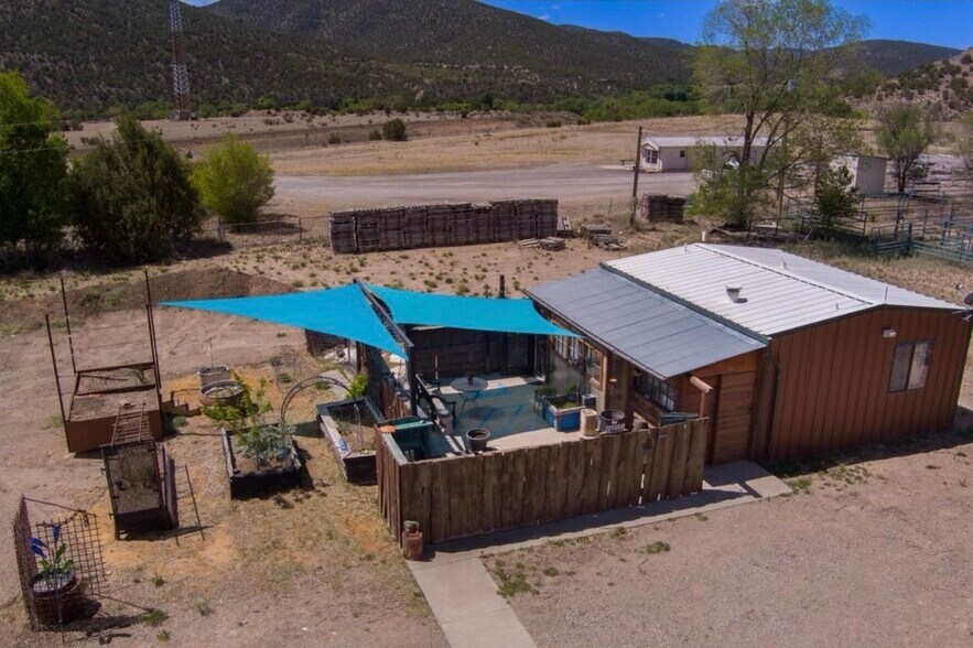 More Photos Of 27489 US Highway 70, Glencoe Showroom For Sale