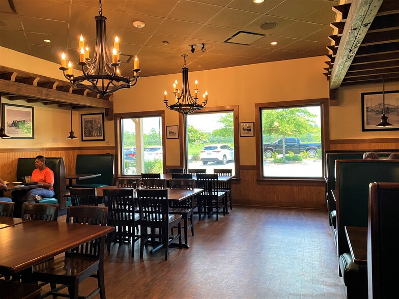 More Photos Of 3355 Patriot Pky, Sumter Restaurant For Sale