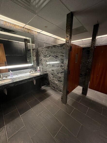 More Photos Of 23505 Smithtown Rd, Excelsior Office For Lease