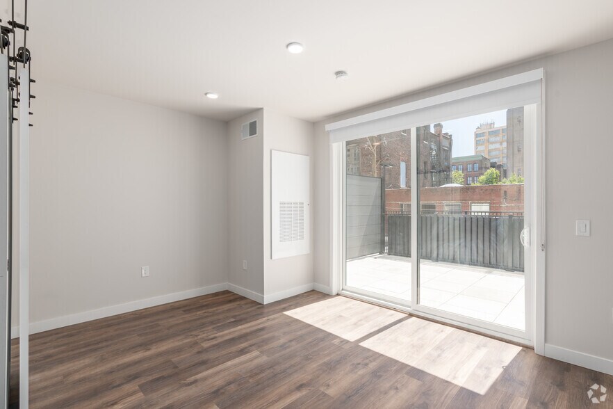 More Photos Of 1314 Spring Garden St, Philadelphia Apartments For Lease