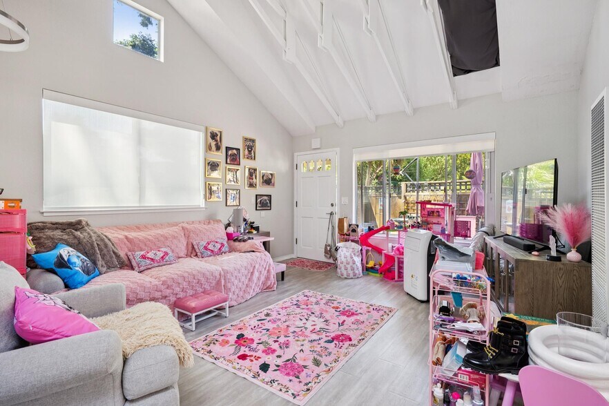 More Photos Of 829 San Anselmo Ave, San Anselmo Apartments For Sale
