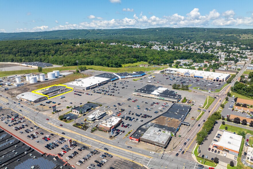 More Photos Of 274 W Side Mall, Edwardsville General Retail For Sale
