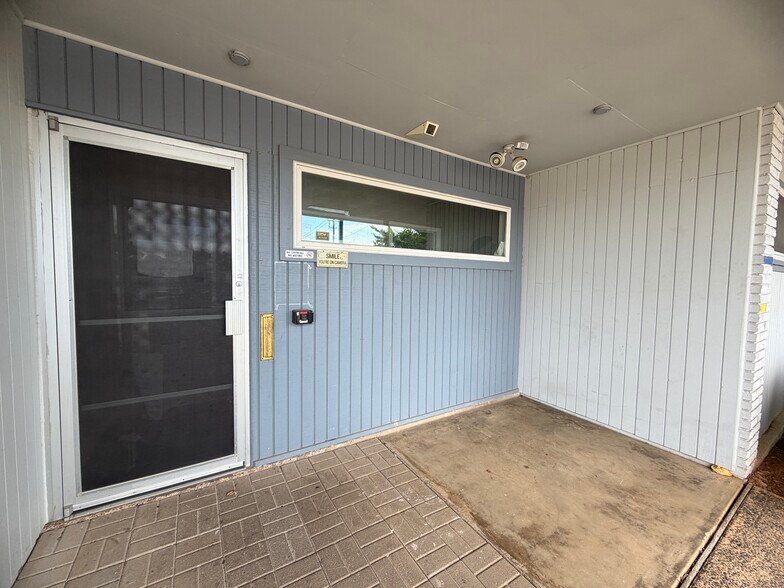 More Photos Of 109 W Midway Dr, Euless Medical For Sale