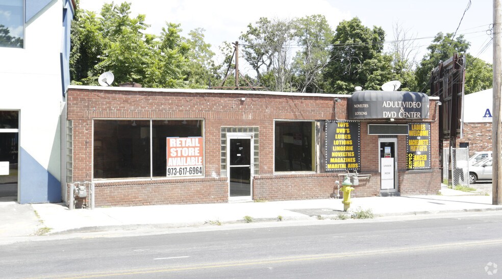 More Photos Of 648 Broadway, Newburgh Storefront For Lease