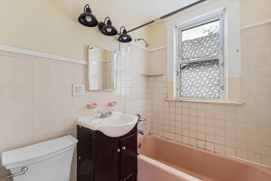 More Photos Of 109 Orchard St, Elizabeth Multifamily For Sale