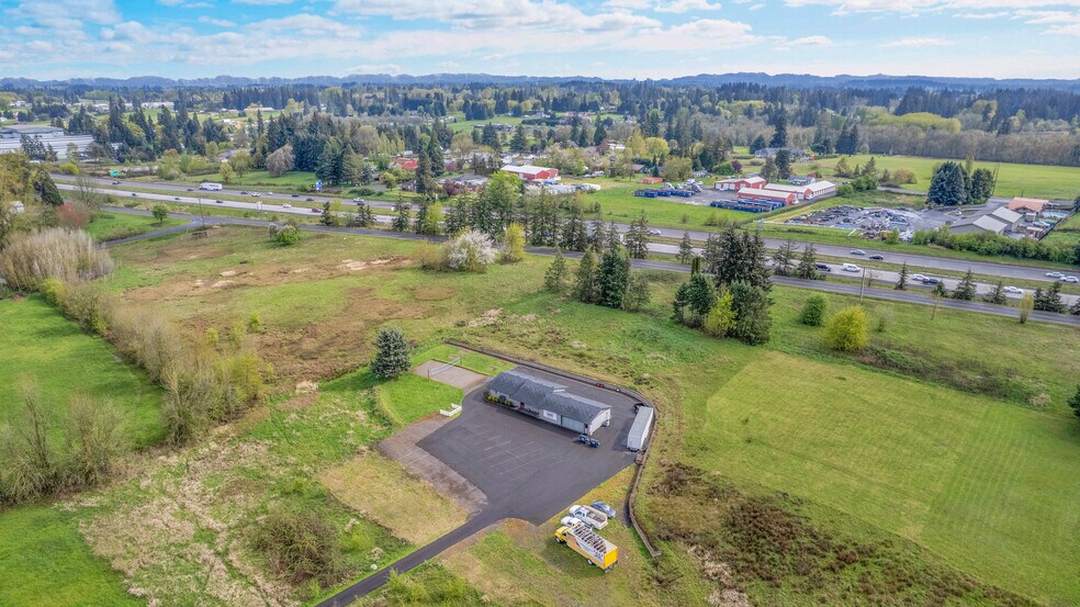 More Photos Of 406 NE 184th St, Ridgefield Office Residential For Lease