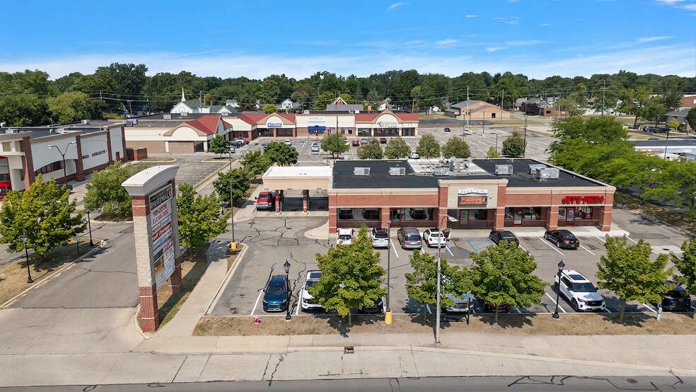 More Photos Of 1099 Saint Clair River Dr, Algonac Unknown For Lease