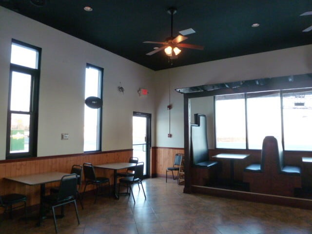 More Photos Of 314 S Harlem Ave, Peotone Fast Food For Sale