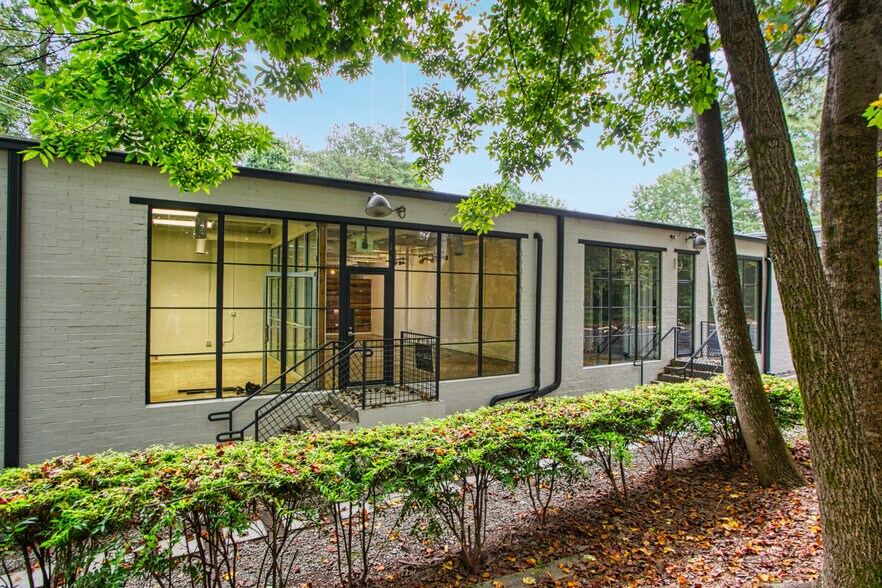 More Photos Of 1123 Zonolite Rd NE, Atlanta Unknown For Lease
