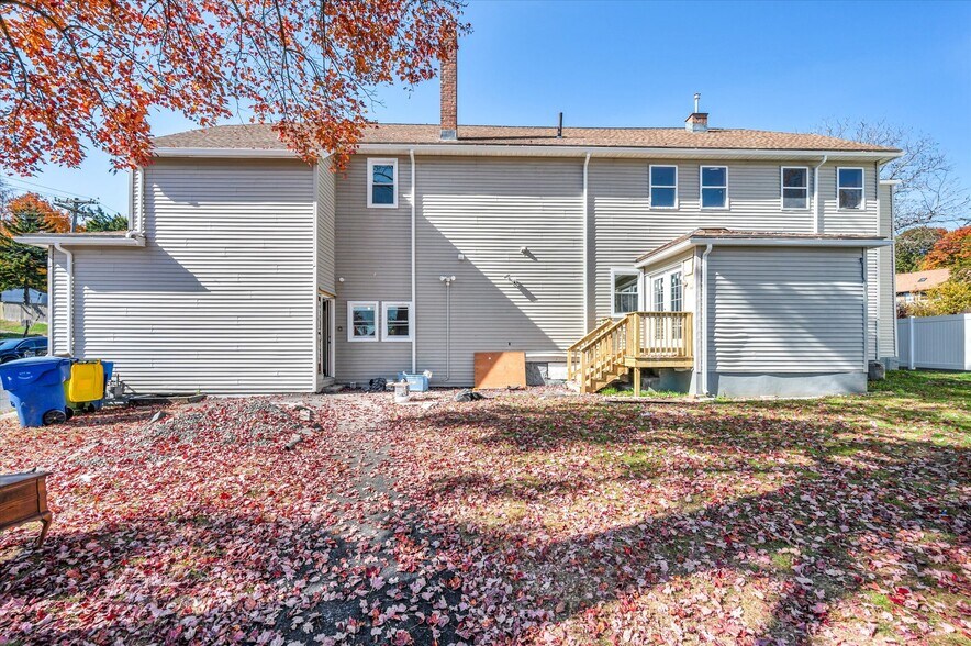 More Photos Of 121 Hillview Ave, Waterbury Apartments For Sale