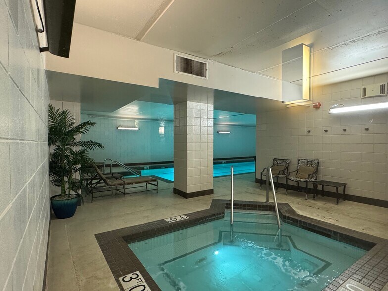 More Photos Of 270 E Highland Ave, Milwaukee Apartments For Sale