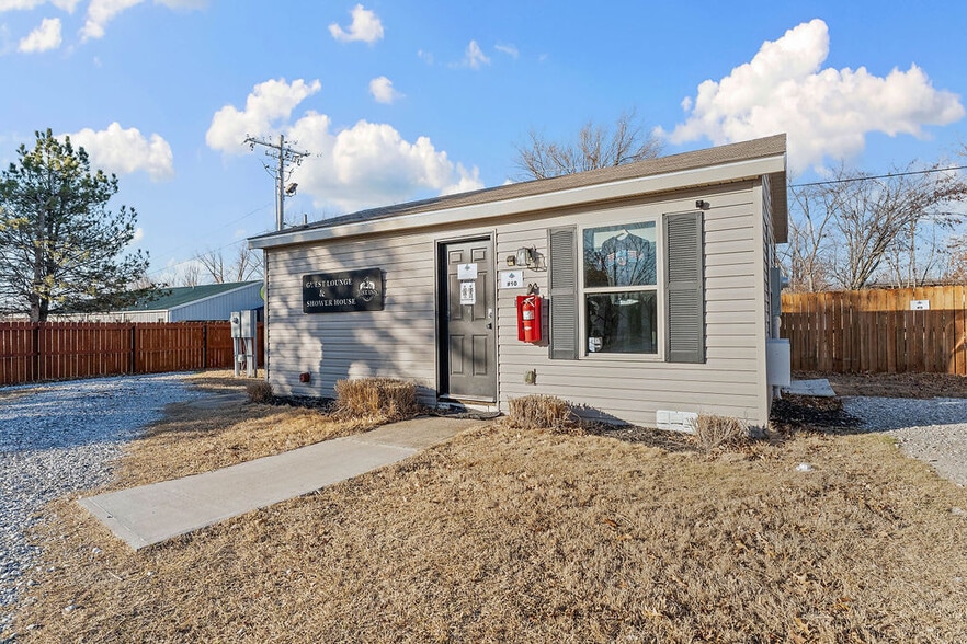 More Photos Of 3400 S Walton Blvd, Bentonville Hotel For Sale