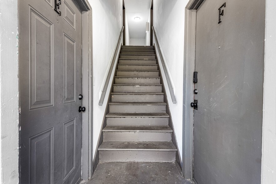 More Photos Of 1204-1216 Lakeview Dr NW, Conyers Multifamily For Sale