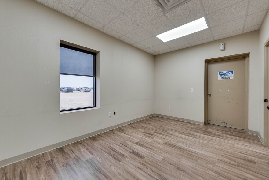 More Photos Of 3922 S County Road 1233, Midland Industrial For Lease