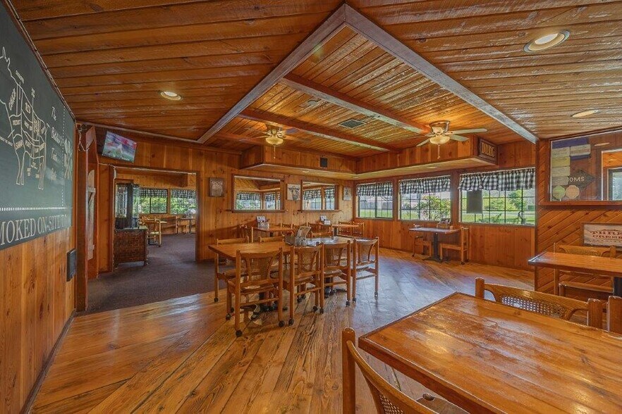 More Photos Of 3030 Oregon Ave, Bandon Restaurant For Sale