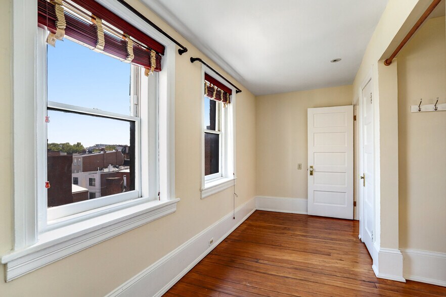 More Photos Of 1633 16th St Nw, Washington Specialty For Lease