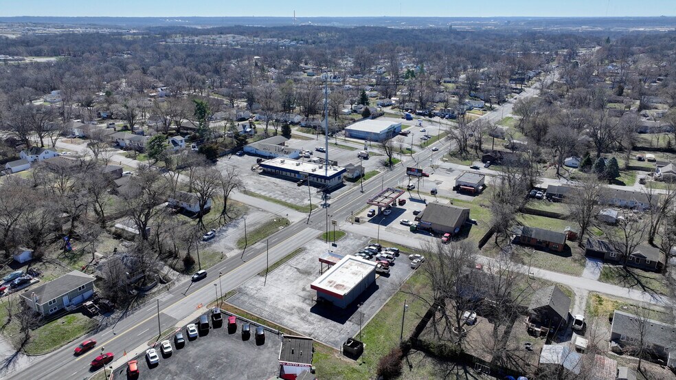 More Photos Of 4600 N Brighton Ave, Kansas City Industrial For Sale