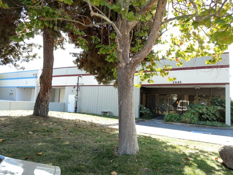 More Photos Of 2446 Pratt Ave, Hayward Warehouse For Lease