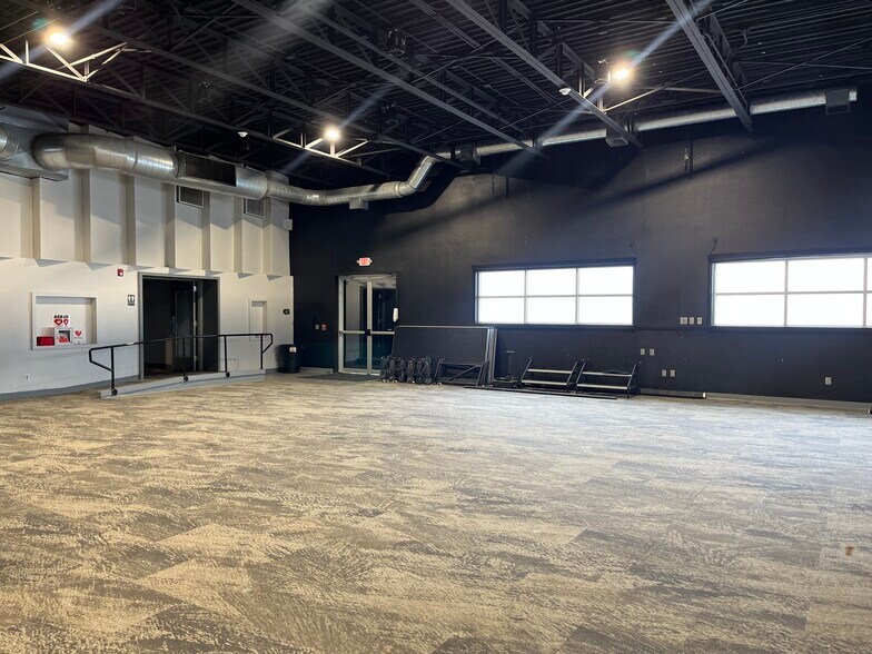 More Photos Of 3329 Lincoln Way, Ames Storefront For Sale
