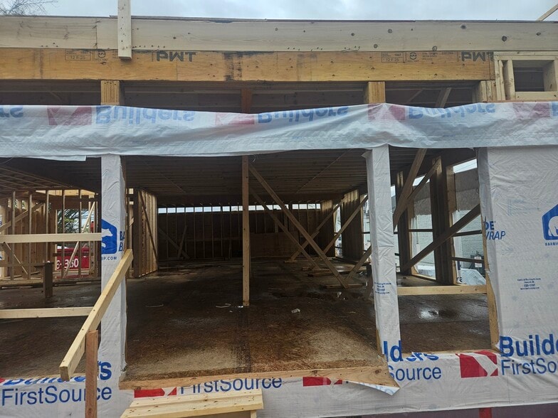 More Photos Of 1232 Mineral Spring Ave, North Providence Freestanding For Lease