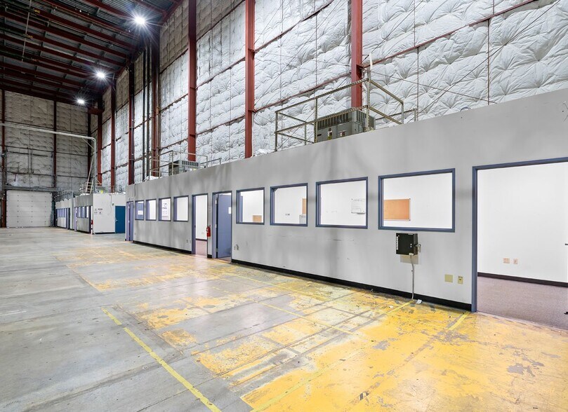 More Photos Of 14523 SW Millikan Way, Beaverton Light Distribution For Lease