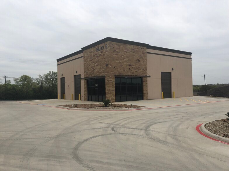 More Photos Of 9012 FM 1976, Converse Unknown For Lease