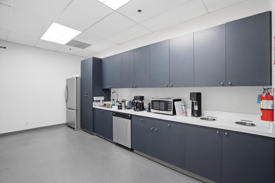 More Photos Of 431 Florence St, Palo Alto Office For Lease