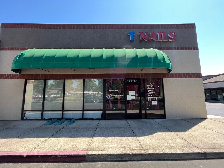 More Photos Of 3410-3436 W Hammer Ln, Stockton Unknown For Lease