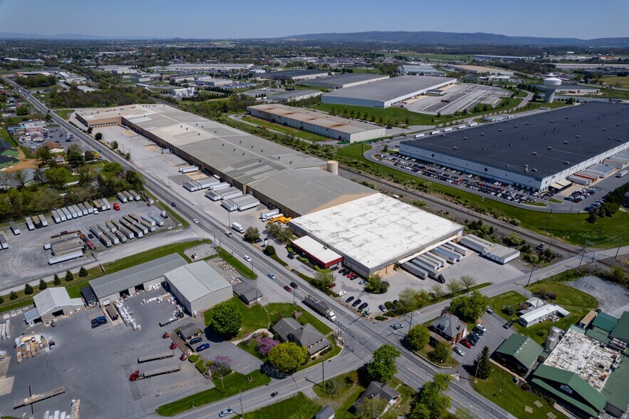 More Photos Of 2294 Molly Pitcher Hwy, Chambersburg Distribution For Lease